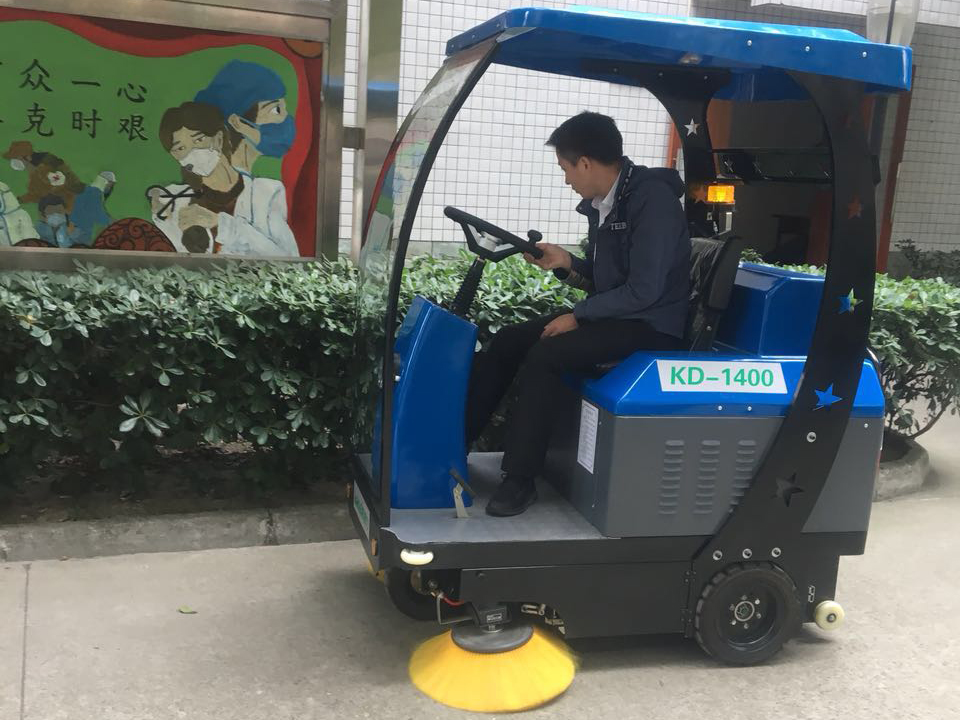 洗地機與掃地機的區別